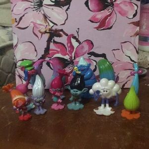 Trolls figurine set
